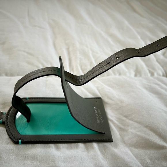 2 new in box Tiffany & Co Luggage Tags Full Grain Calf Leather - Picture 5 of 10